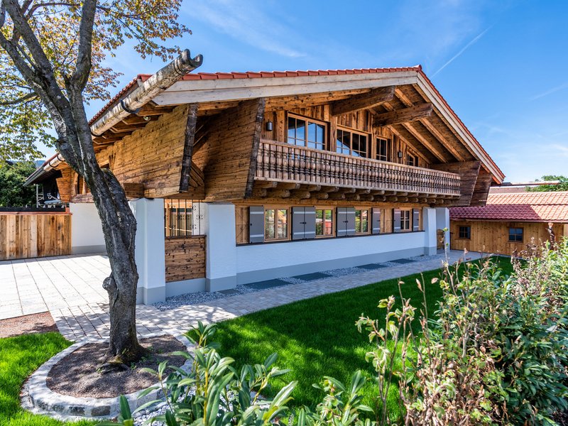 Rottach-Egern, Mehrfamilienhäuser